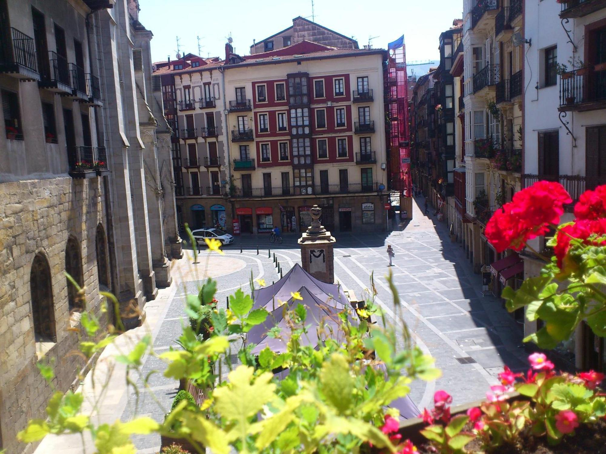 Roquefer Bilbao Central Rooms Екстериор снимка